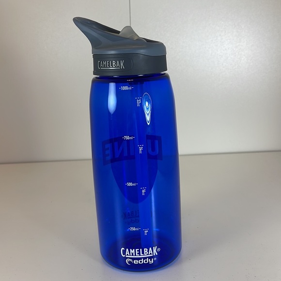 Camelbak Eddy 32 ounce Uline Water bottle - Picture 2 of 5